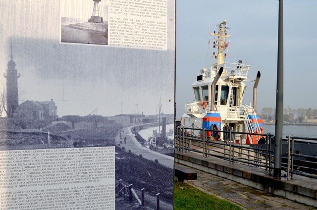 Holownik VEGA wpływa do Portu Gdańskiego
