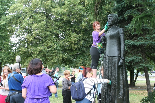 Pomnik Marii Konopnickiej