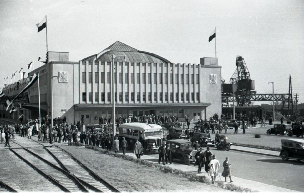 Powitanie statku pasażerskiego MS ,,Piłsudski”, fot. Henryk Poddębski, 1935 r., ze zbiorów Muzeum Miasta Gdyni