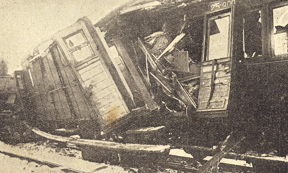 Zdjęcie opublikowane pięć dni po wypadku w niedzielnym dodatku ilustrowanym do „Kurjera Warszawskiego” z 25 stycznia 1931 r. / Repr. ze zbiorów Henryka Jursza